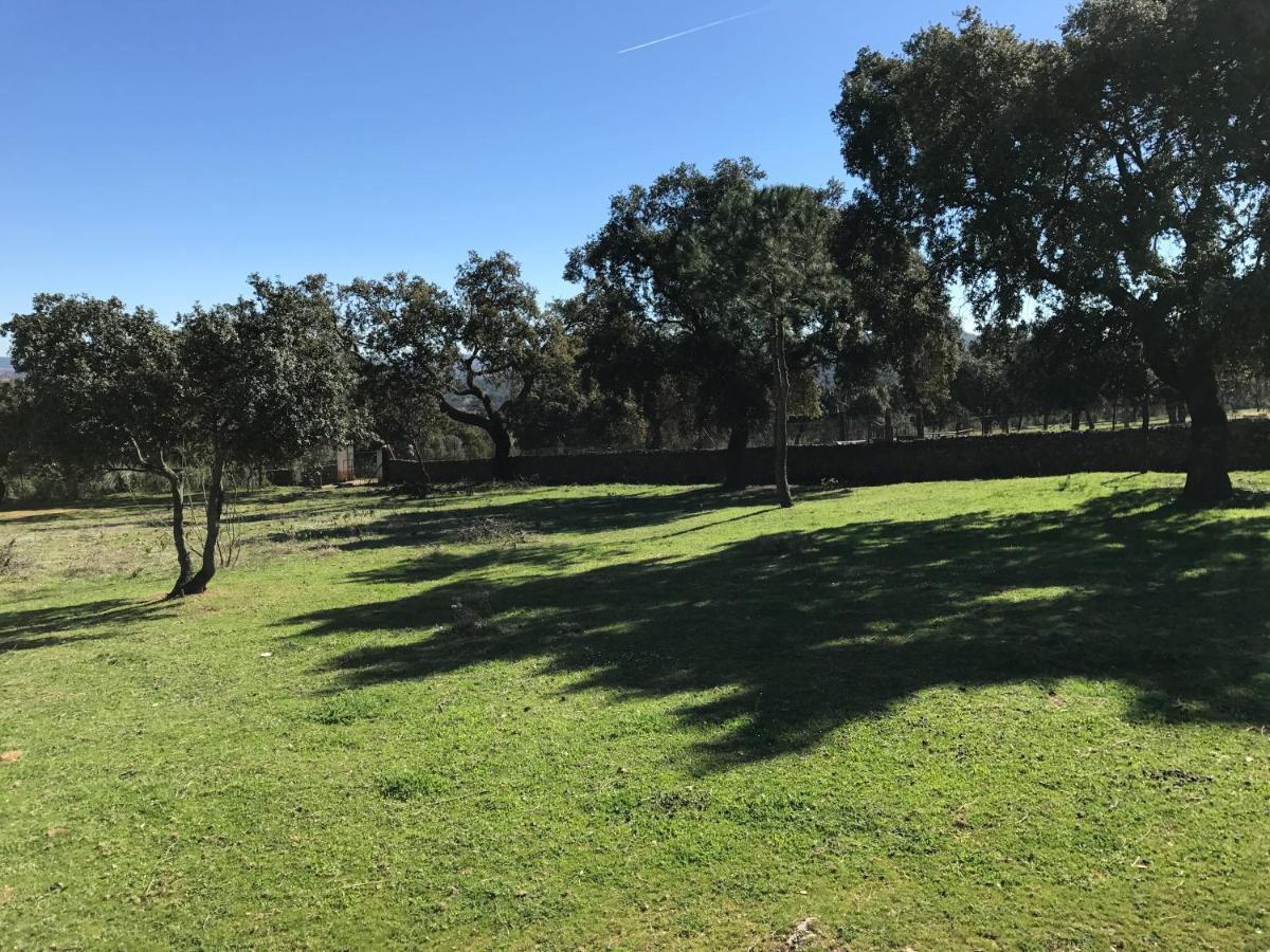 Casa Rural De La Finca Sierra Grande Hornachos Екстер'єр фото